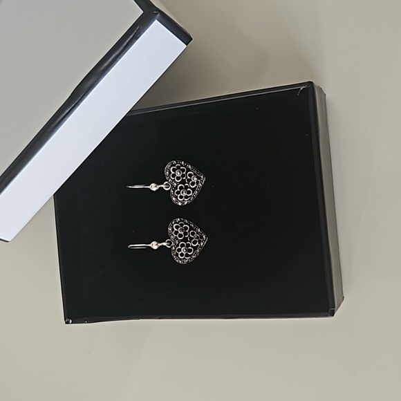 Sterling Silver heart earrings - Picture 6 of 7